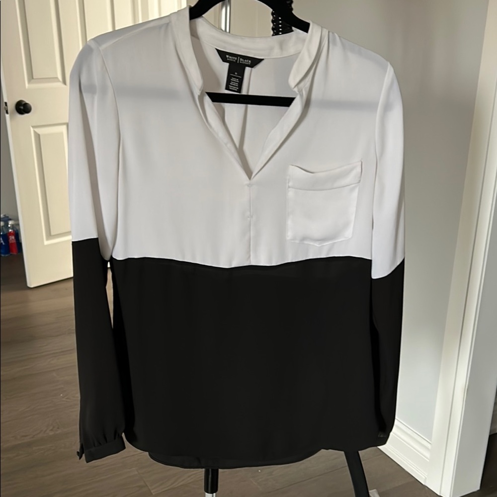 White House Black Market Long Sleeve Colorblock Top